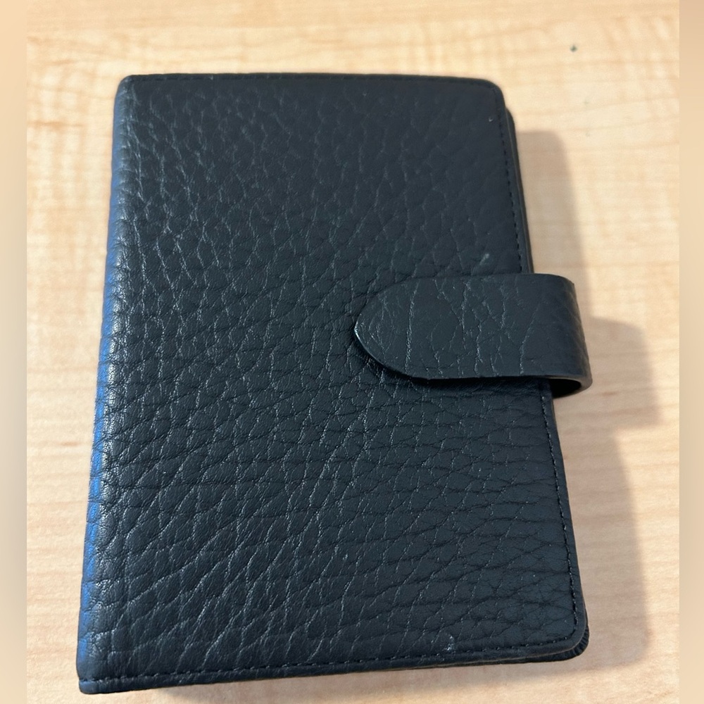 Dooney and Bourke Notepad Wallet Black